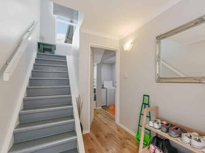 23 Moana View Road, Waikawa