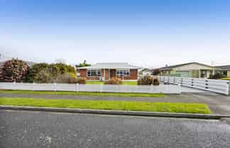 25 Victoria Street, Hawera