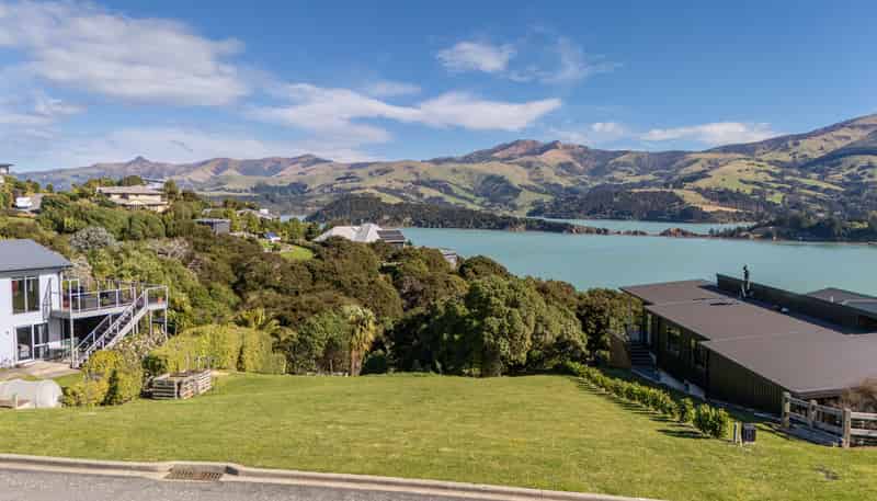 5 Totara Drive, Duvauchelle