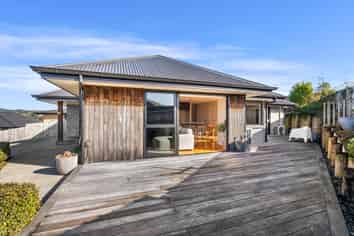 4 Torrey Pines Rise, Kamo