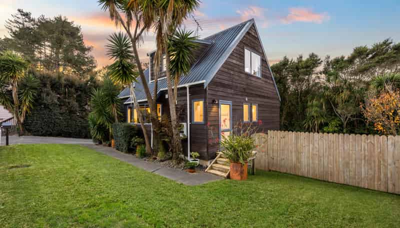 21 Carillon Place, Massey