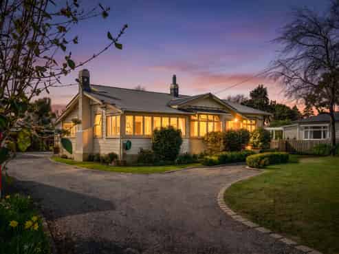 51 Park Road, Carterton