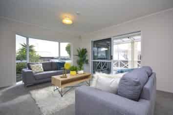 B/19 Leven Lane, Totara Heights