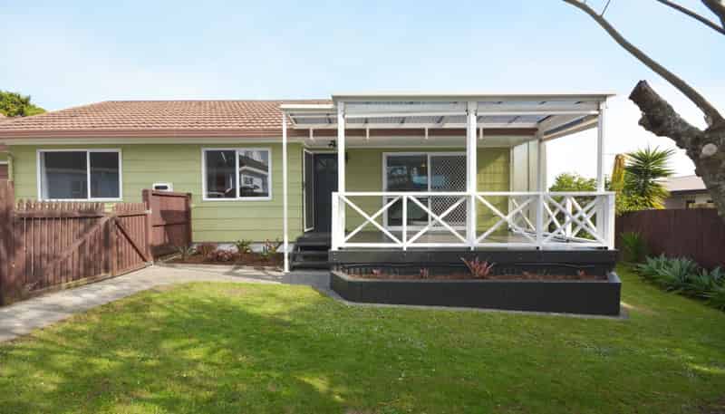 B/19 Leven Lane, Totara Heights