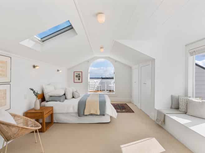 50 St Johns Road, Meadowbank