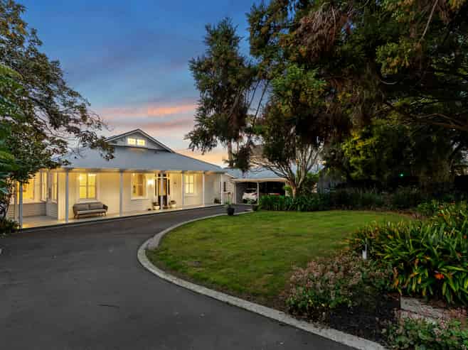 50 St Johns Road, Meadowbank