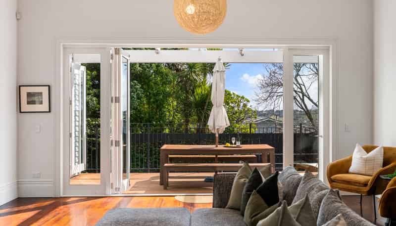 50 St Johns Road, Meadowbank