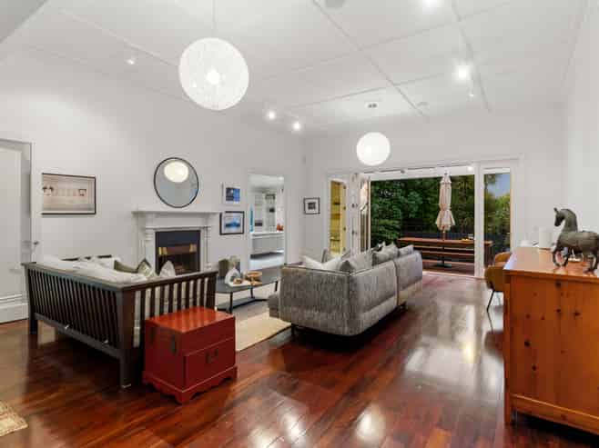 50 St Johns Road, Meadowbank