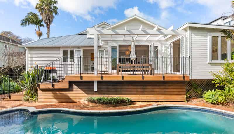 50 St Johns Road, Meadowbank