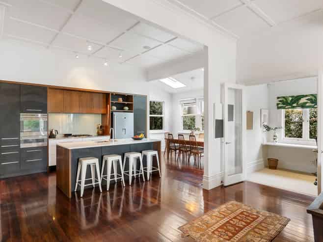 50 St Johns Road, Meadowbank