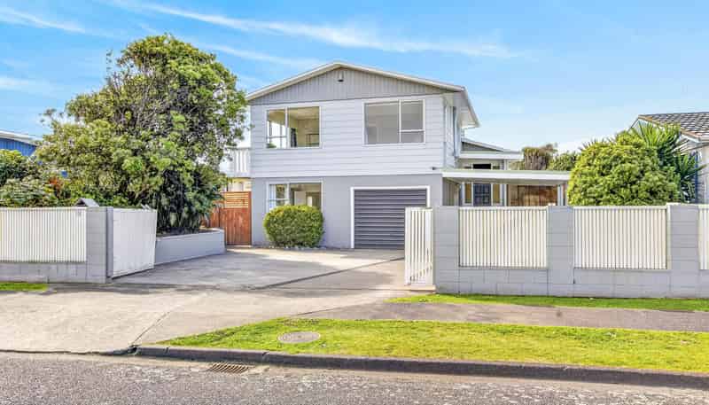 18 Exeter Crescent, Springvale