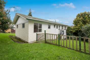 14 Shanaway Rise, Hillcrest