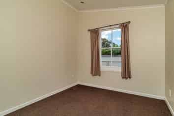 Hawkes Bay - Address withheld