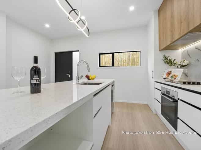 25 C Hadfield Avenue, Waterview