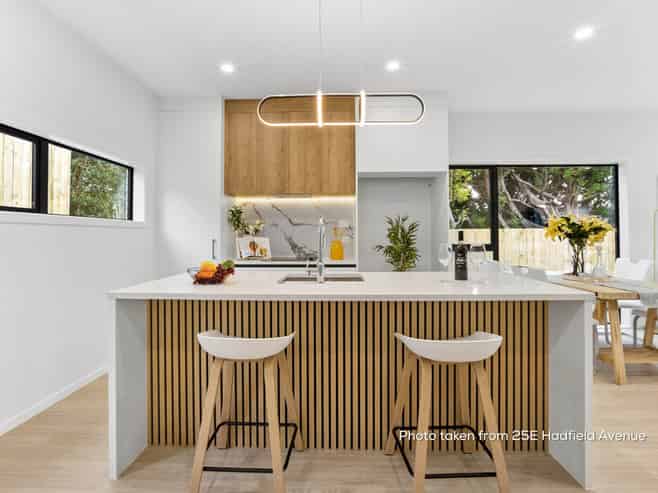 25 C Hadfield Avenue, Waterview
