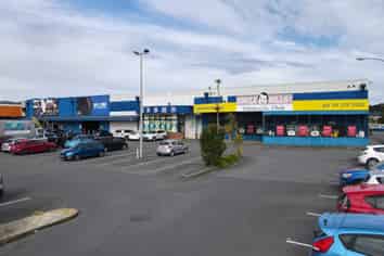 Rare Mega Centre Bulk Retail Opportunity!