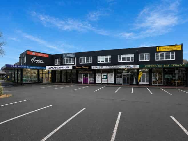 Affordable Retail in Popular Terrace End