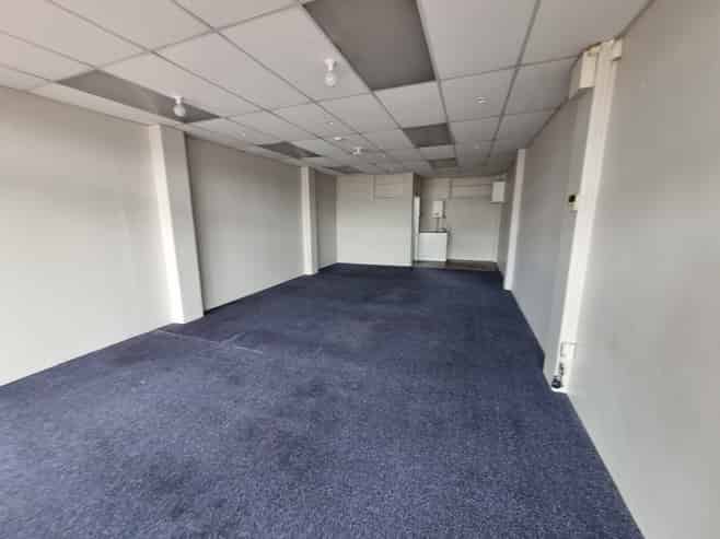 Affordable Retail in Popular Terrace End