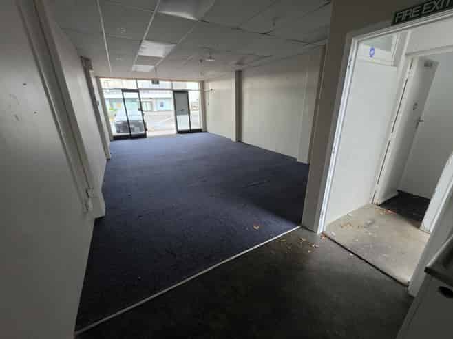 Affordable Retail in Popular Terrace End