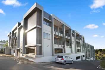 35/241 Hinemoa Street, Birkenhead