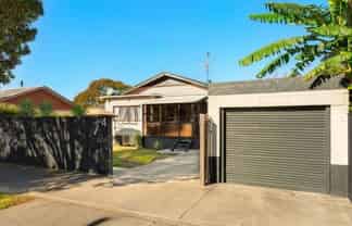 1/4 Orchard Street, Avondale