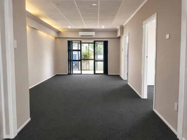 1/4 Orchard Street, Avondale