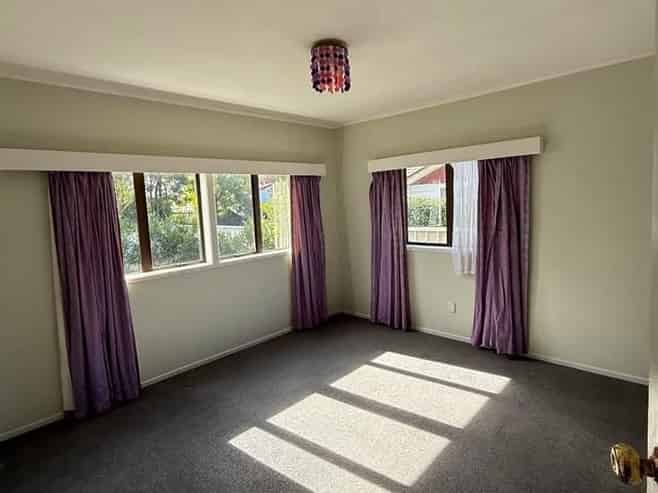 1/4 Orchard Street, Avondale