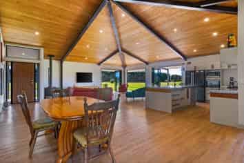 38 Elingamite Drive, Pukenui