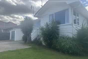 4b John Walker Drive, Manurewa