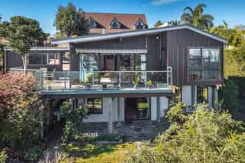 21 Himalaya Crescent, Lynfield