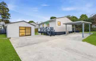2/9 Maplesden Drive, Clendon Park