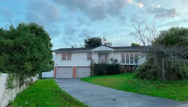 15 Keegan Drive, Massey