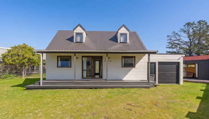 5 McCall Ave, Pauanui