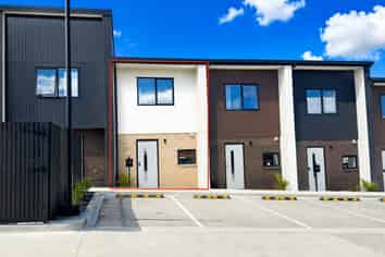 2/107 Selo St, Glen Eden