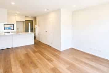 2/107 Selo St, Glen Eden