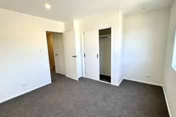 2/107 Selo St, Glen Eden
