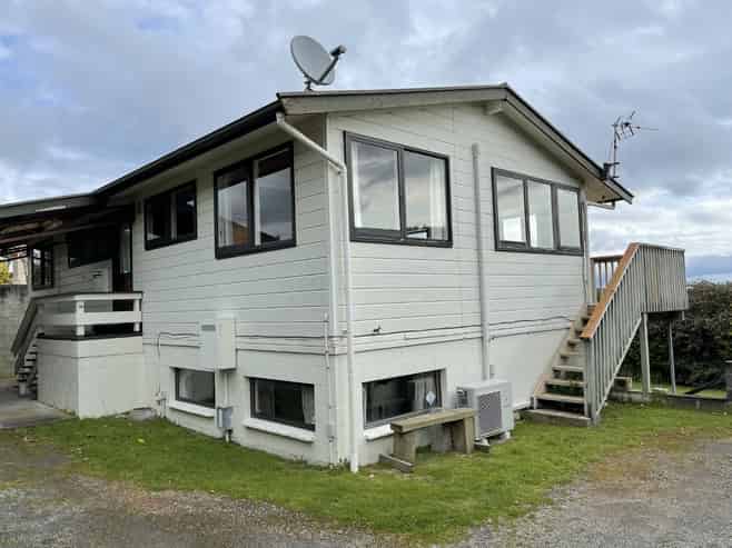 35  Birch Street, Hilltop