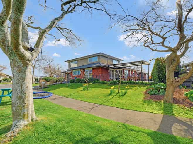 8 Aintree Crescent, Awapuni