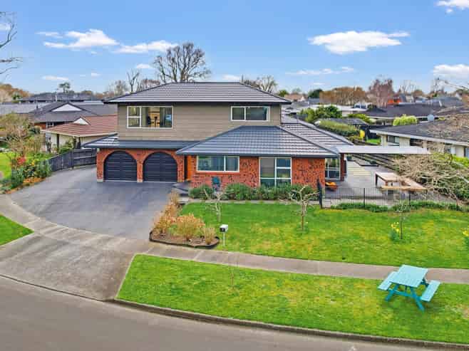 8 Aintree Crescent, Awapuni