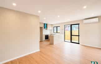 8B Plumley Crescent, Mangere