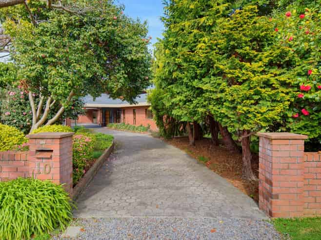10 Karaka Grove, Waikanae
