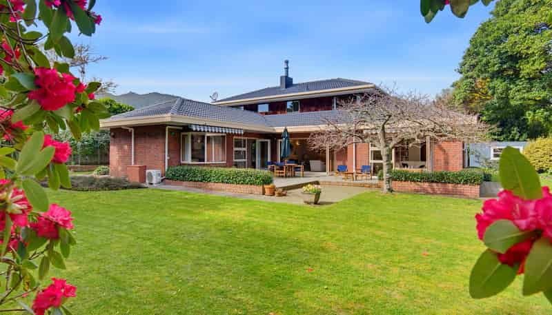10 Karaka Grove, Waikanae