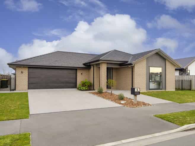 5 Acrasia Street, Lincoln