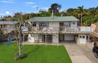 8 Kaipara Crescent, Helensville