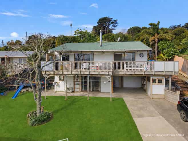 8 Kaipara Crescent, Helensville