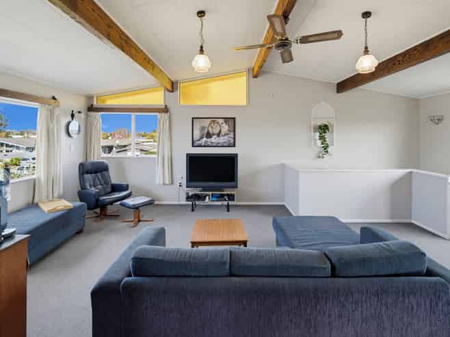 63 Lanark Crescent, Tamatea