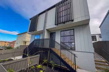 7/145 Richardson Road, Mount Albert