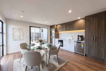 8/145 Richardson Road, Mount Albert