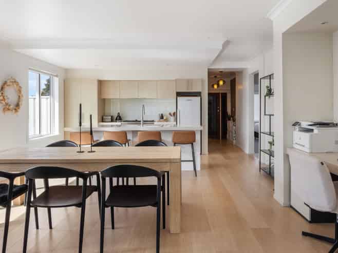 3 Sterling Park, Lytton West