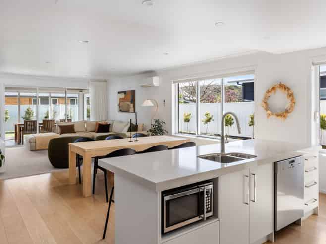 3 Sterling Park, Lytton West